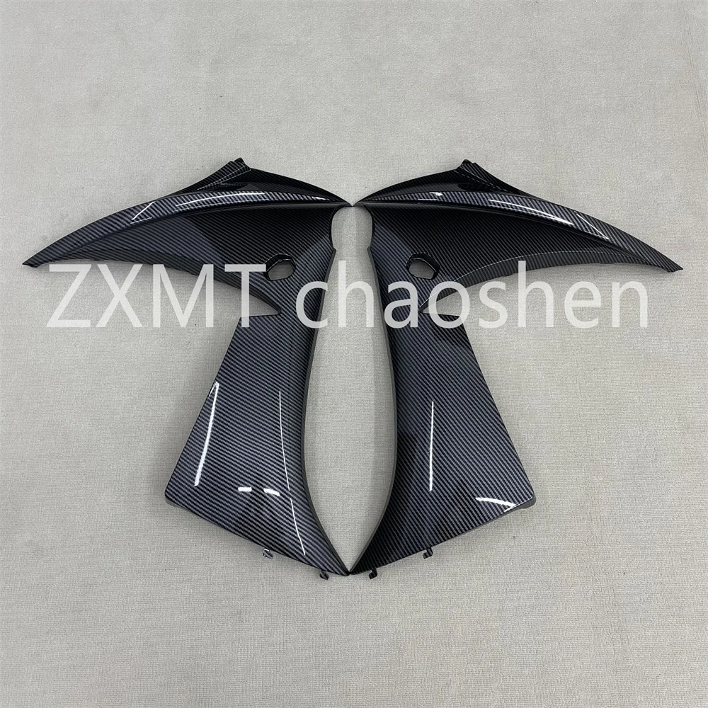 ABS motorcycle fairings are suitable for GSX-S1000F upper cover plates with carbon fiber paint from 2015 to 2020.