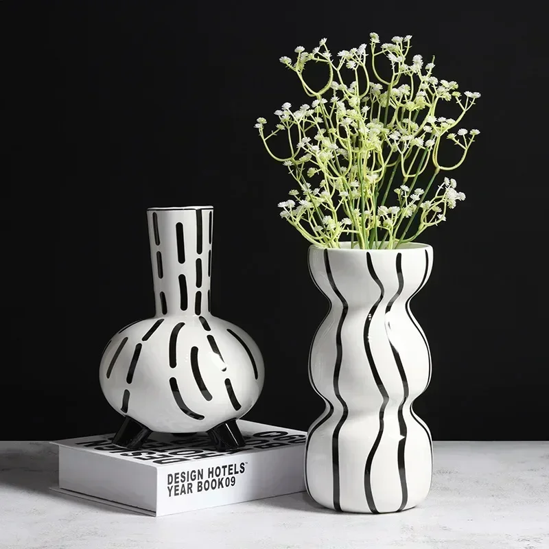 

Modern Nordic Black and White Striped Ceramic Vases Flower Decorations Home Sample Rooms Hotels Clubs Homestay Decorations