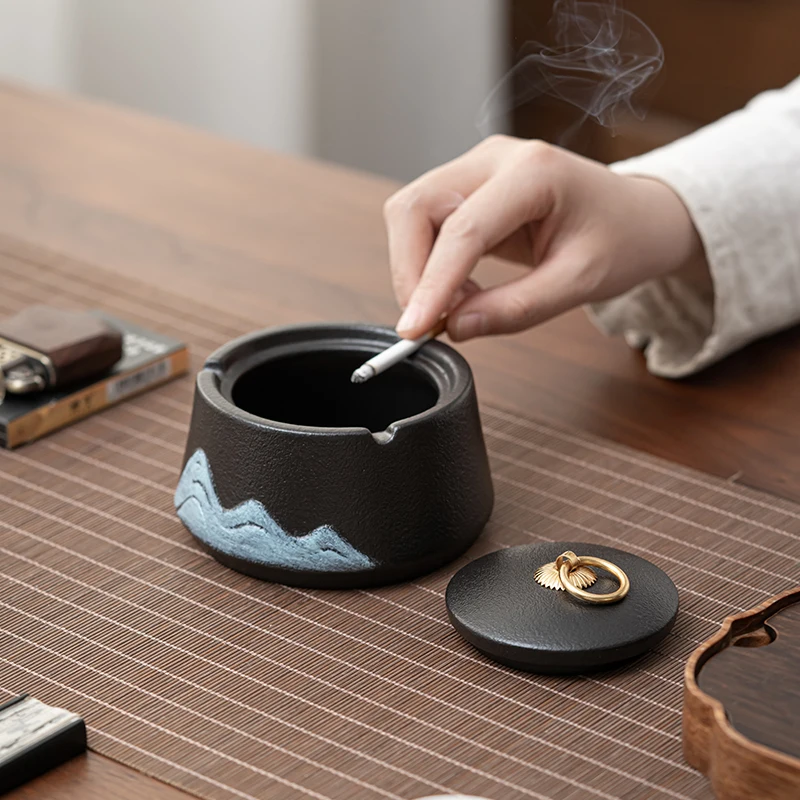 Black Pottery Creative Ashtray with Lid Anti Fly Ash Ashtray Sealed Personalized Living Room Office Coffee Table Decoration