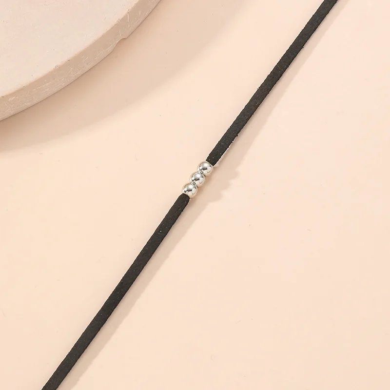 Vintage Black Velvet Chokers Necklaces for Women Girls Retro Simple Collar Clavicle Necklaces Wedding Party Fashion Jewelry Gift - view 6