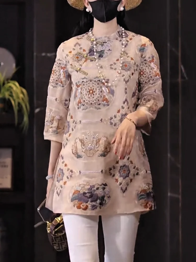 

Новая китайская блузка с вышивкой и сложной отделкой, летняя коллекция 2025, большие размеры, универсальная, стройнящая, для женщин