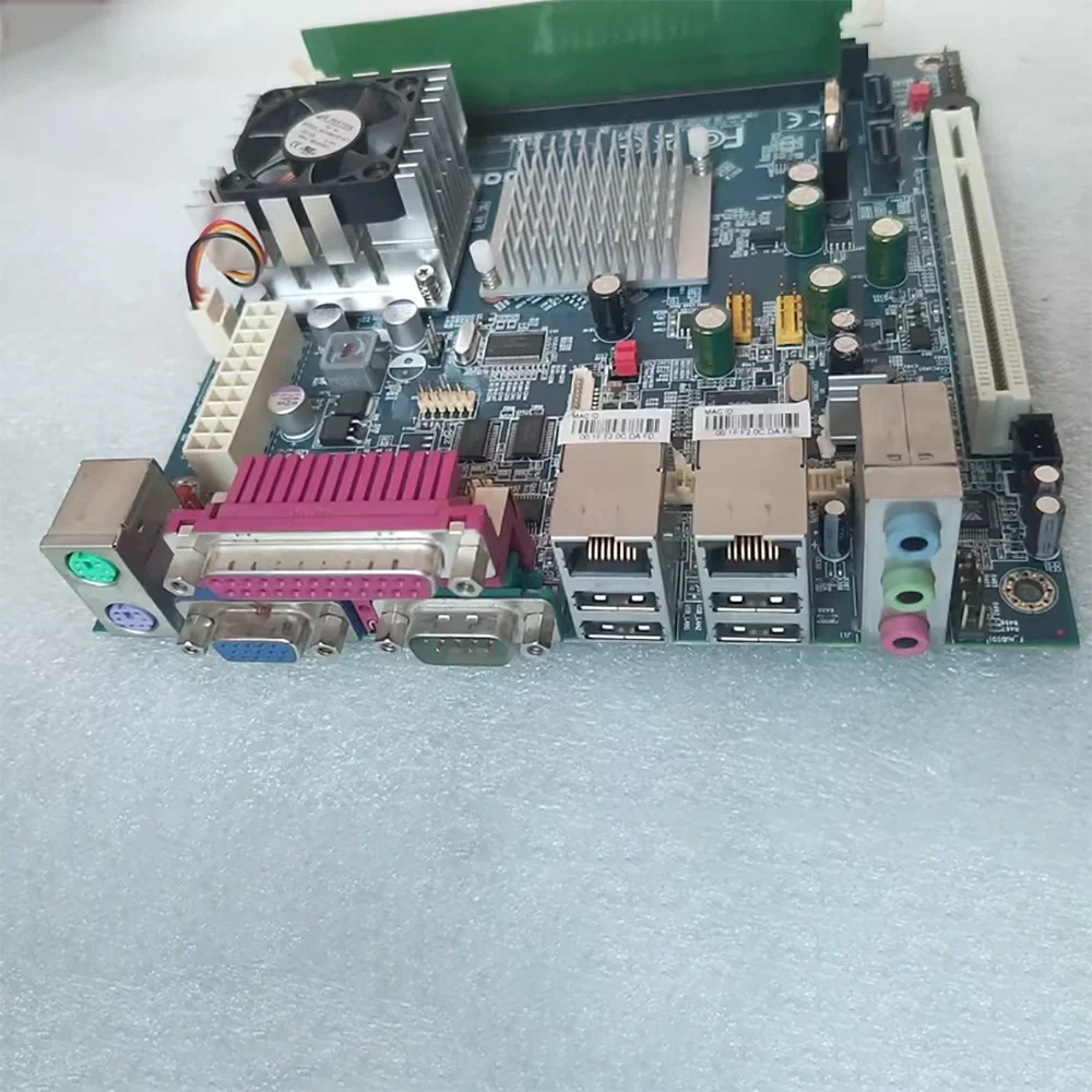 

Промышленная материнская плата Mini-ITX DDR3 VB7009