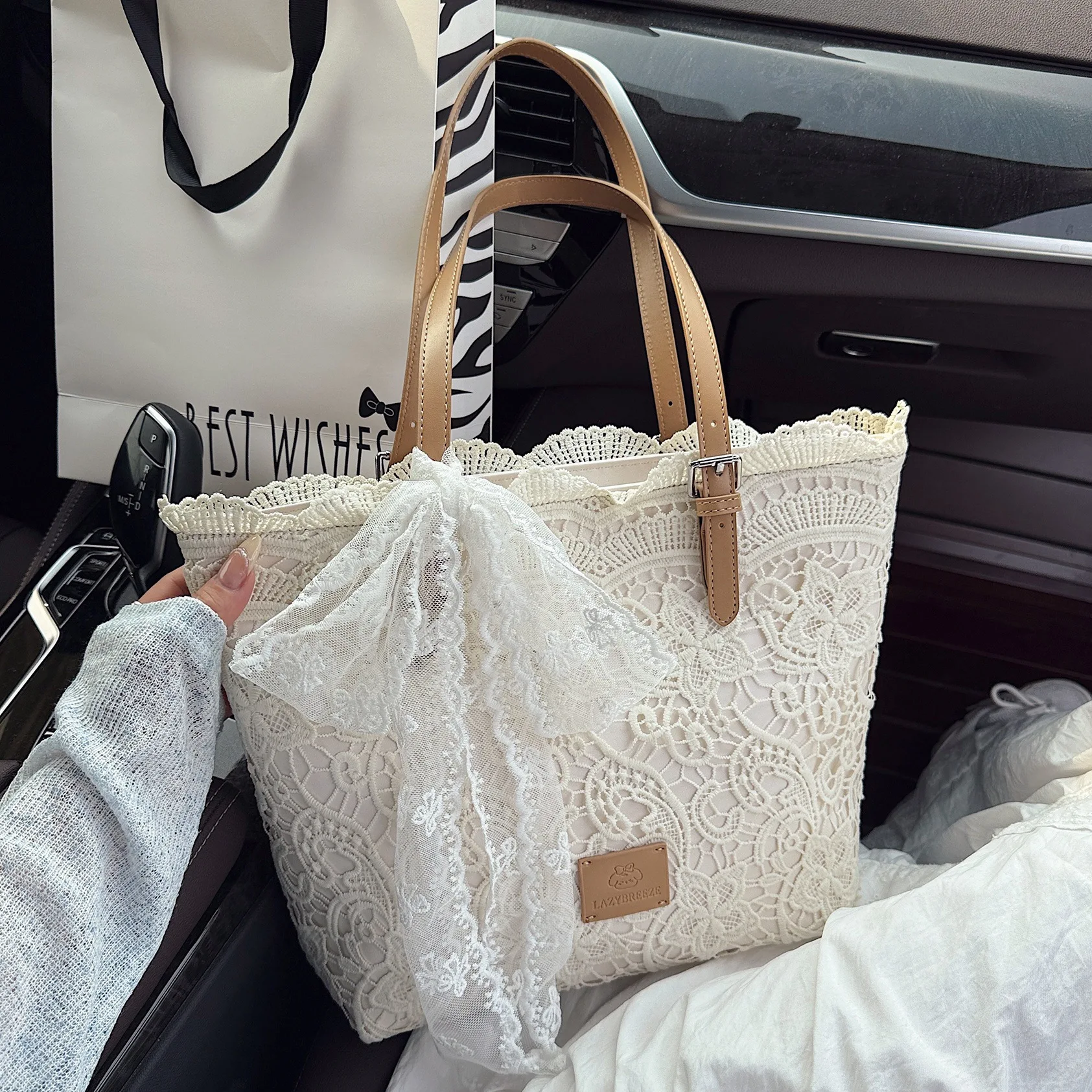 

The new little fairy lace bag women's 2025 summer new large-capacity leisure all-match beach bag travel vacation shoulder bag