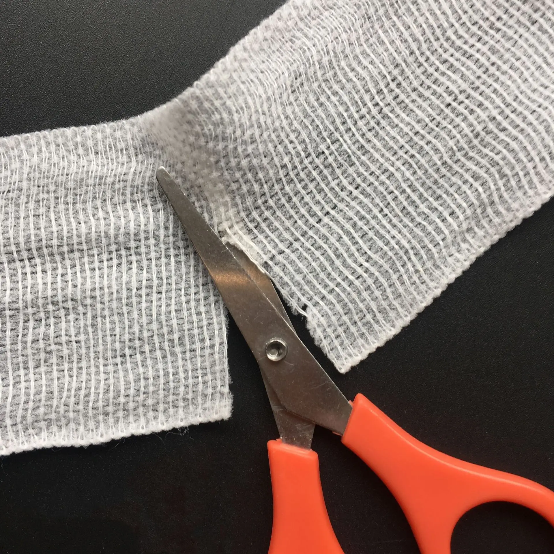 Cheap Prices Wholesales First Aid Utility Safety Small Shears Medical Stainless Steel Blunt   Tip Gauze Bandage Scissors