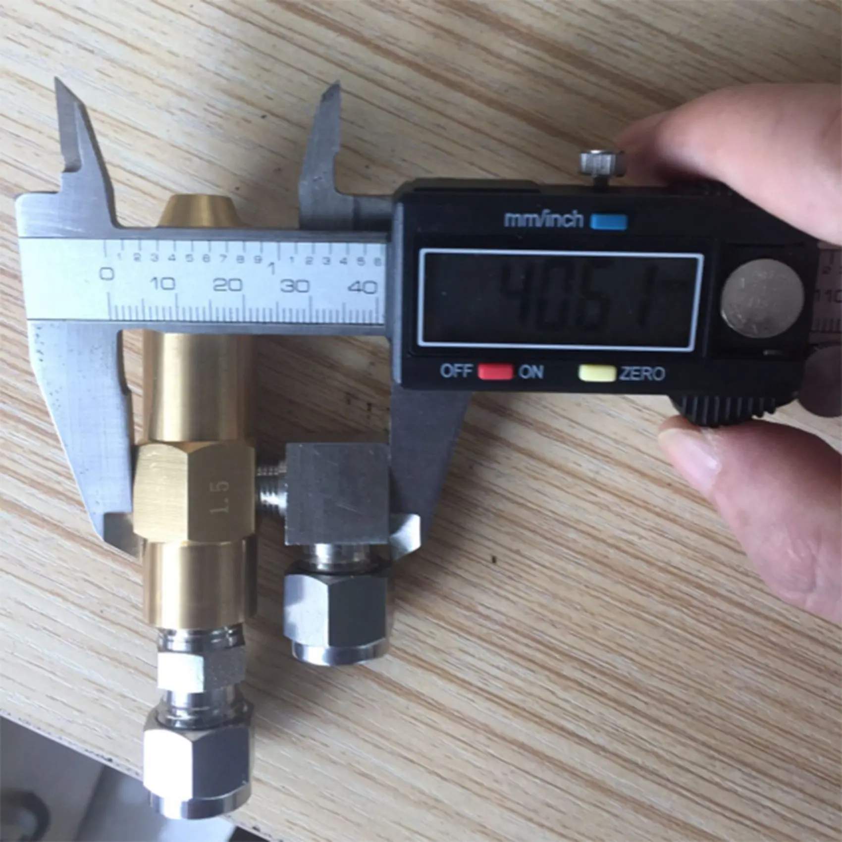 

A84X-2Pcs 1.5Mm Waste Oil Burner Nozzle,Air Atomizing Nozzle,Fuel Oil Nozzle,Full Cone Oil Spray Nozzle