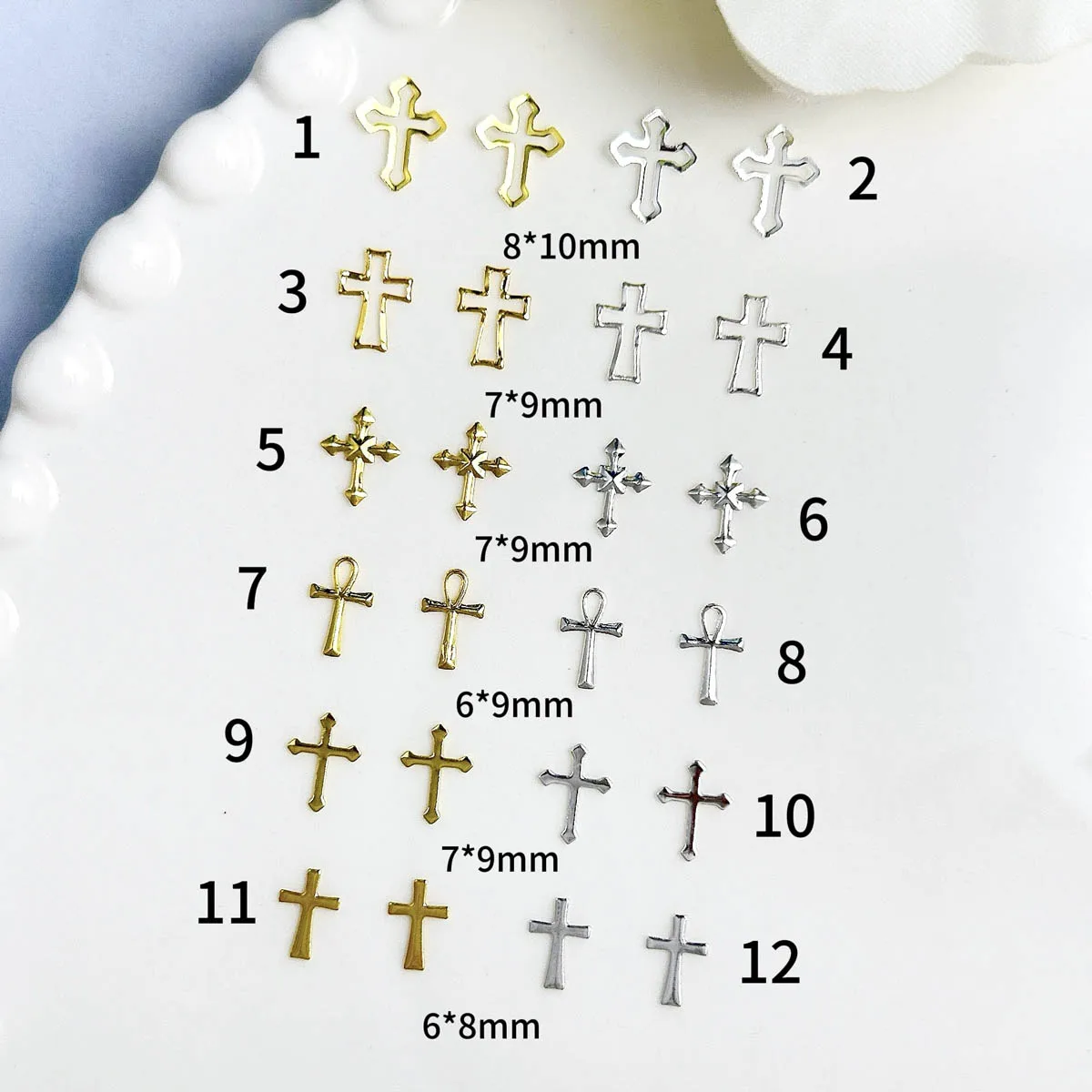 60PCS Minimalistischen Ausgehöhlte Kreuz Legierung Nail art Charms Mini Gold Silber Kupfer Scheiben Kreuz Nagel Dekorationen DIY nägel Teile
