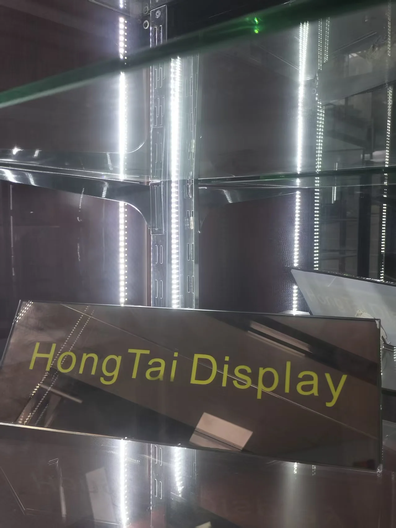 Custom.New Design Customize Size Factory Wholesale Display Retail Store Smoke Shop Display Showcase Counter Glass Display Cabine