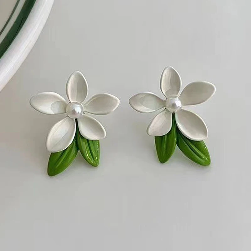 Single Layer White Flower Earrings Green Leaf Five Petal Petals Blooming Gardenia Stud Earrings Trendy Cute Sweet Party Jewelry