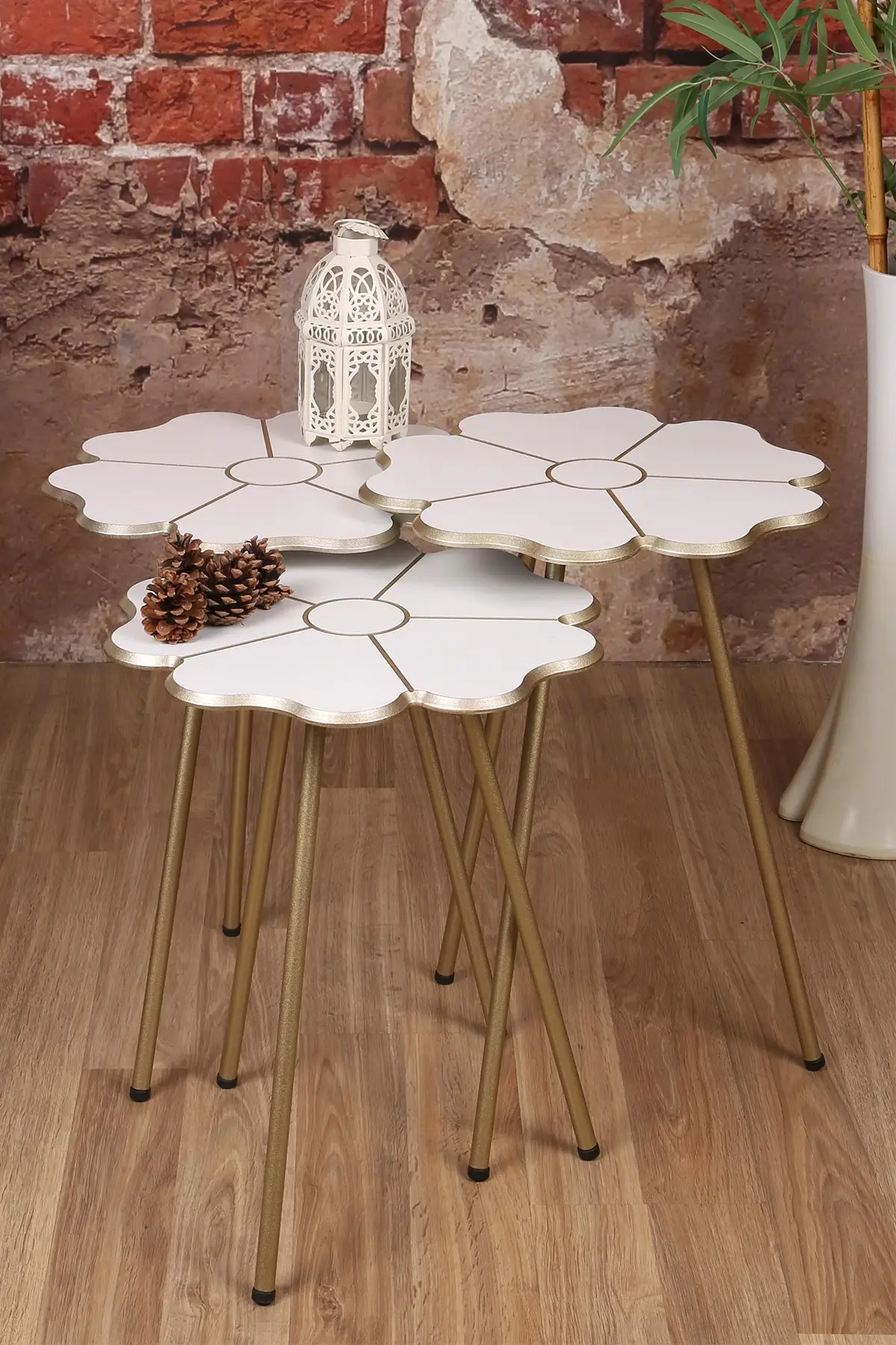 Daisy Triple Zigon Coffee Table R-05-beyaz Pearl-Golden yellow Metal Foot
