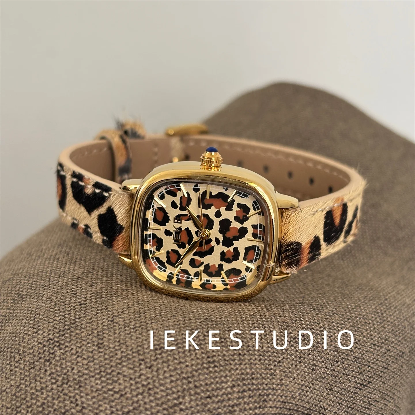 Retro Watch: Leopard Brown Square Wristwatch with Small Subdials Luxurious Women's Quartz Watch The Perfect Gift for Women