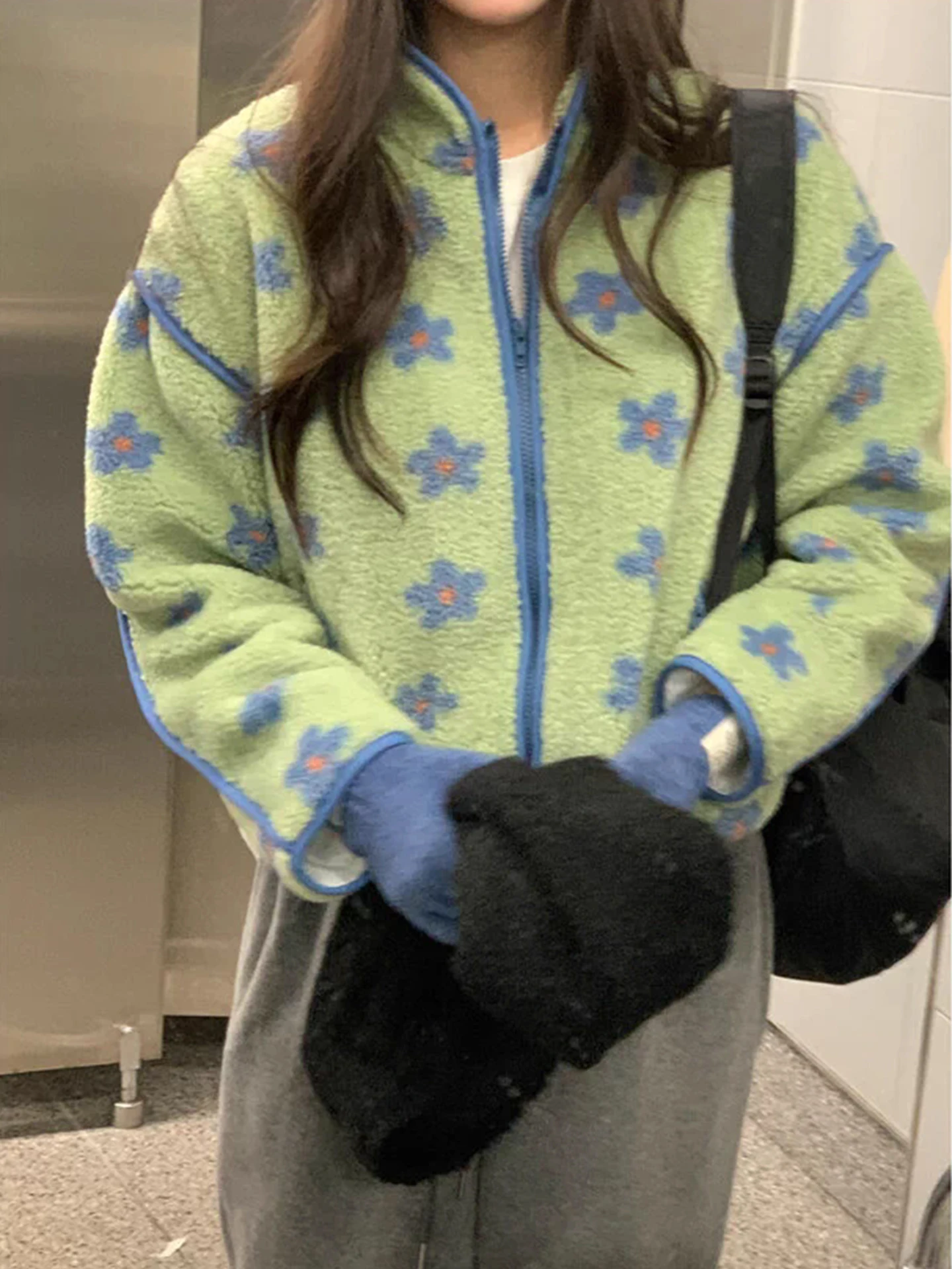 

Cute Anti-Aging Blue Flower Lamb Fur Warmth Outerwear Women's Winter New Color Colion Cotton Top Long Sve Zipper