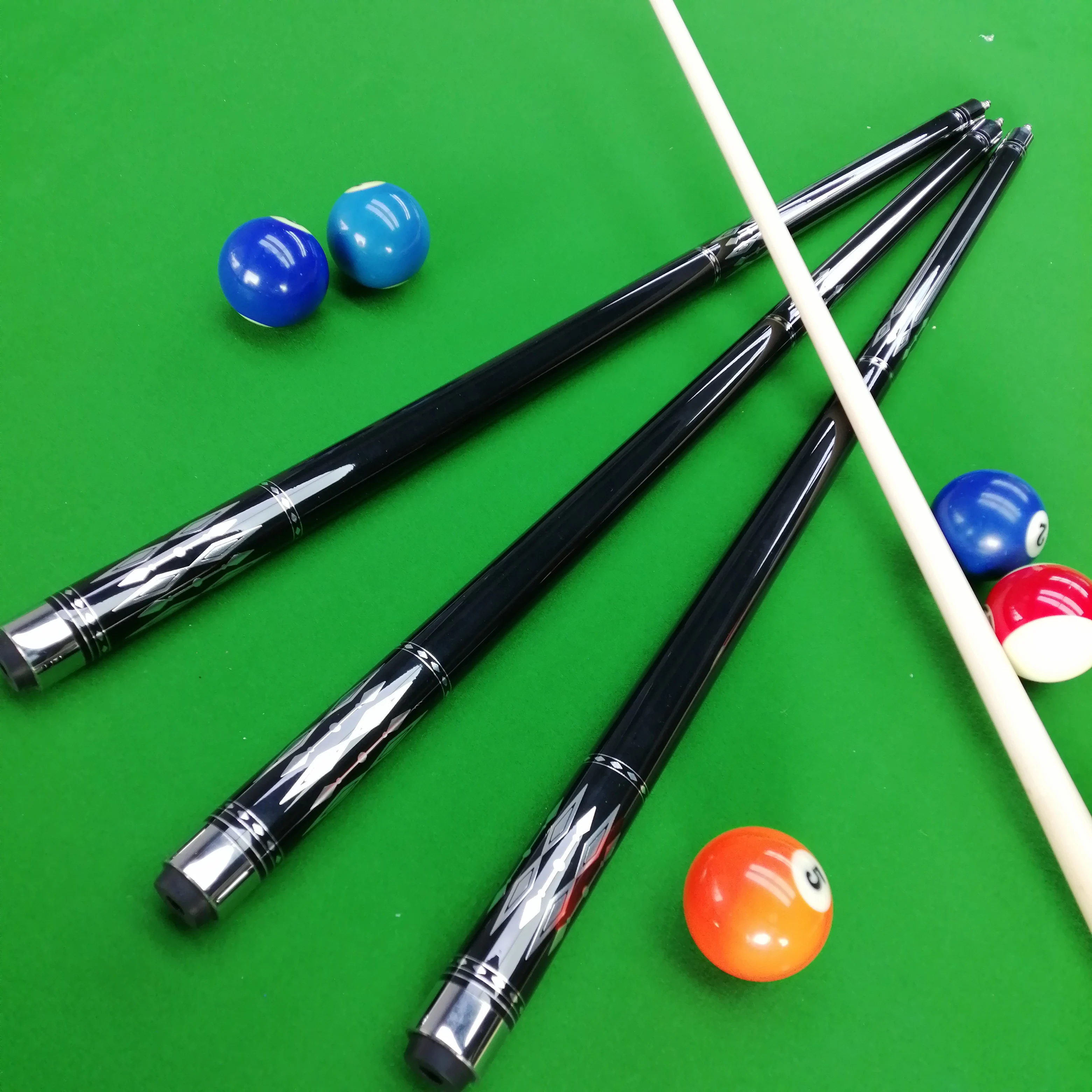 13mm Selected Maple Wood Made Professional Grade 1/2 Billiard Club Silver Diamond Pattern Suitable For Players Of All Levels