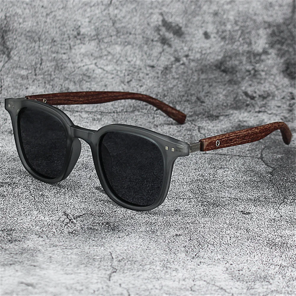 New Men Vintage Wooden Frame Sunglasses Classic Sun Glasses Men Polarized UV Protection Driving Eyewear Outdoor Shades Goggles