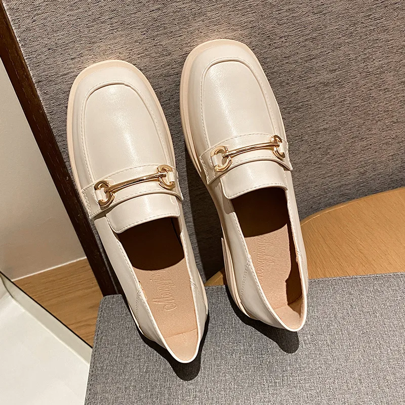 Women Loafers 2023 Spring British Style Women Leather Shoes Fashion Metal Buckle Thick Heel Shoes Retro Style Office Lady Shoes