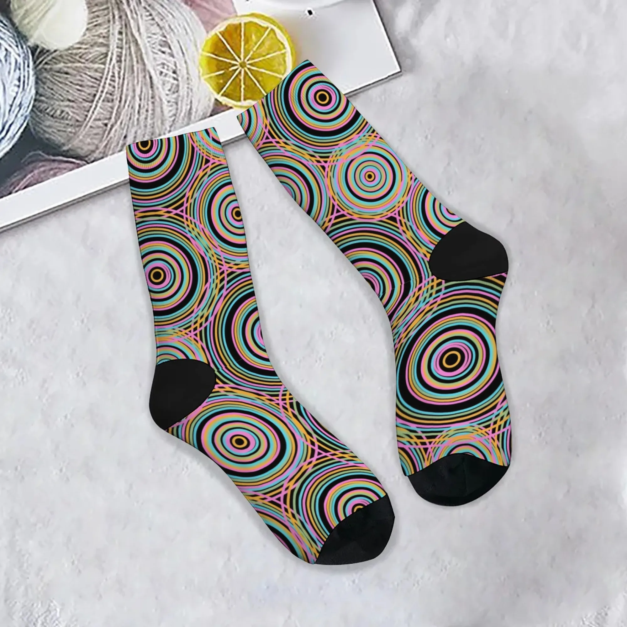 Psychedelic Colorful Concentric Durable Lightweight Smooth Men's Socks Cycling Hiking Camping Fashion Rock Street Sports Socks