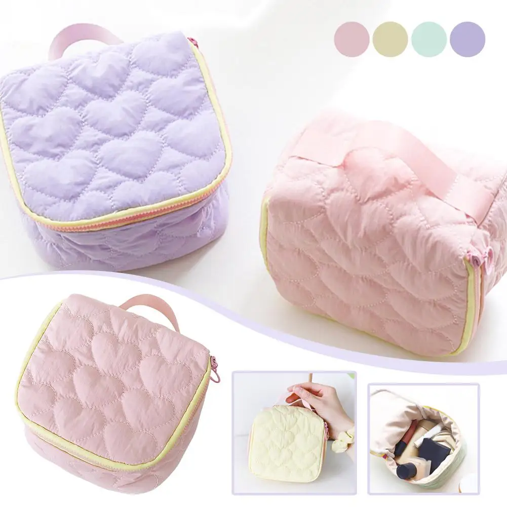Large Capcity Love Heart Makeup Bag Fashion Cloud Multicolored Toiletry Storage Bag Protable Lightweight Travel Handbag