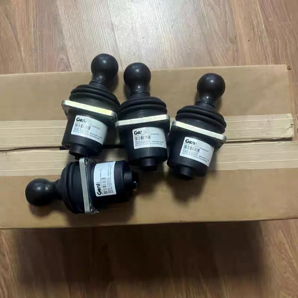 Genuine 101175 1274972 Joystick Controller 101175GT 1274972GT for Genie S-45 S-60/65 Suit Danfoss 10101176 10102150 10102741