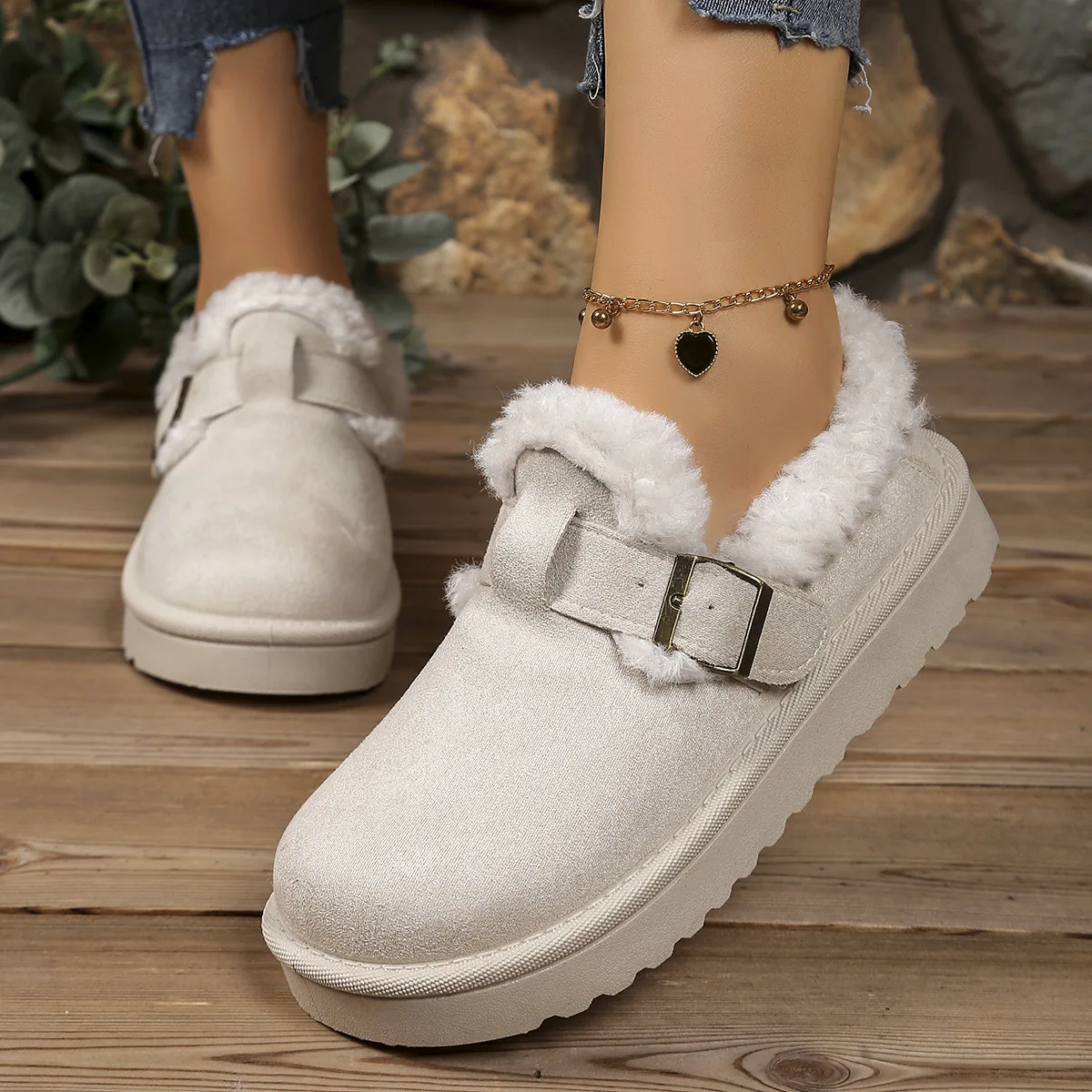 

New autumn and winter fashion casual belt buckle plush warm cotton shoes women's thickened and comfortable platform shoes