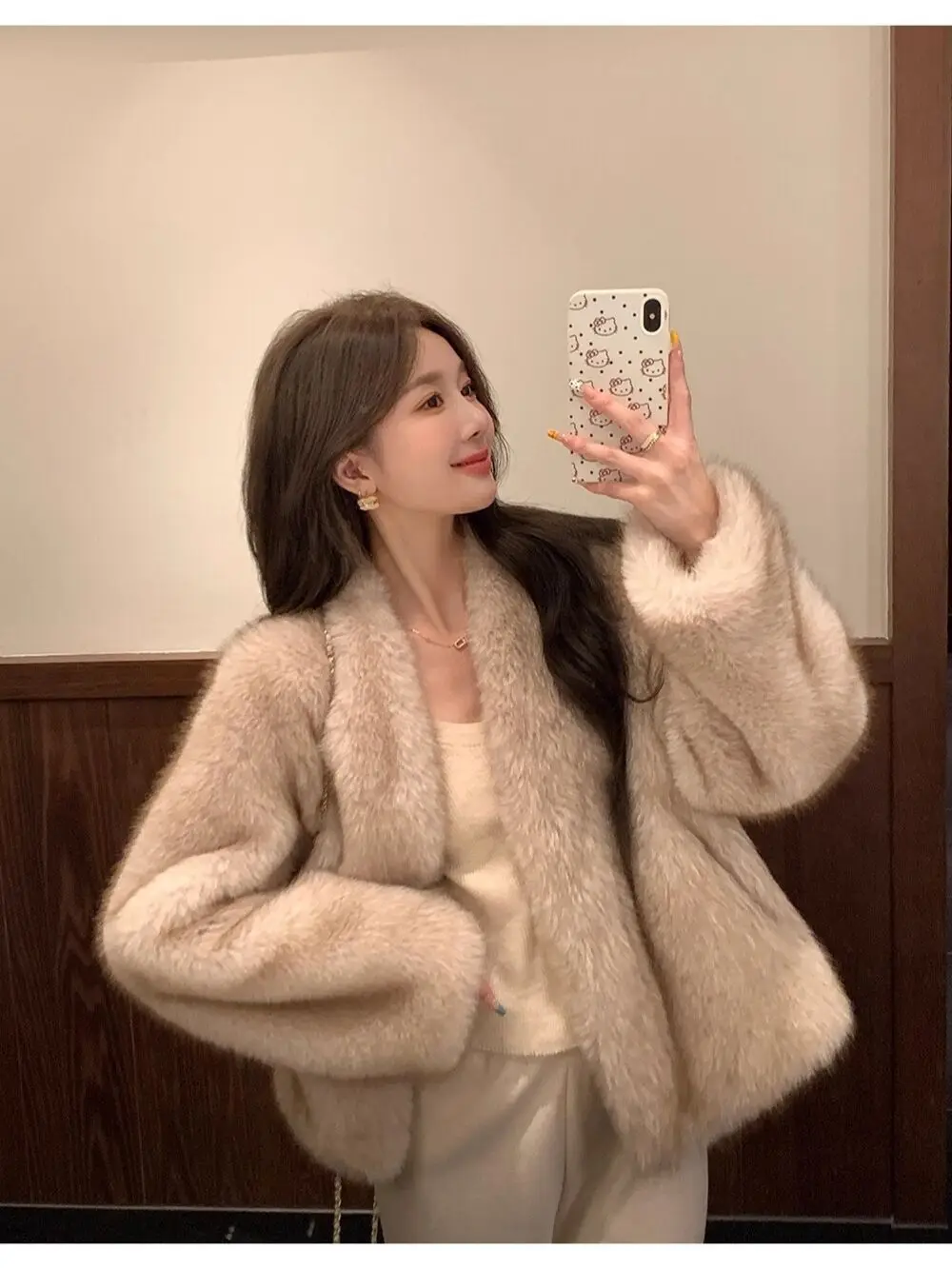 인조 모피 여성 코트, 여성용 가을 코트, 빈티지 스타일, 순수하고 흐르는 듯한 우아함, 미니멀리즘, 혼합된 부드러운 소매, 내추럴 오피스 스타일, 슬림 핏