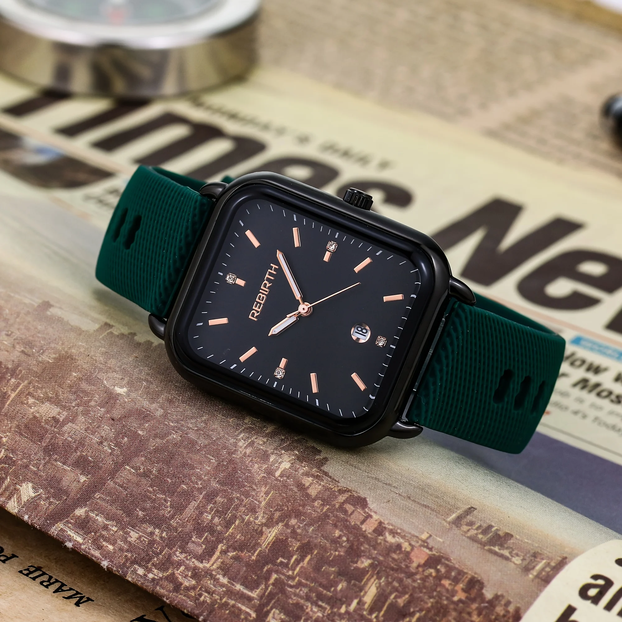 

Silicone waterproof calendar square women's and men's watch night light needle new unisex waterproof fashionable high-end watch