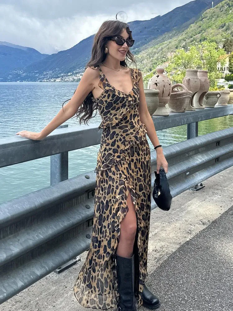 TRAFZA 2024 Woman Chic V-Neck Sleeveless Backless Slim Beach Party Dress Women Summer Vintage Leopard Fold Print Long Dress