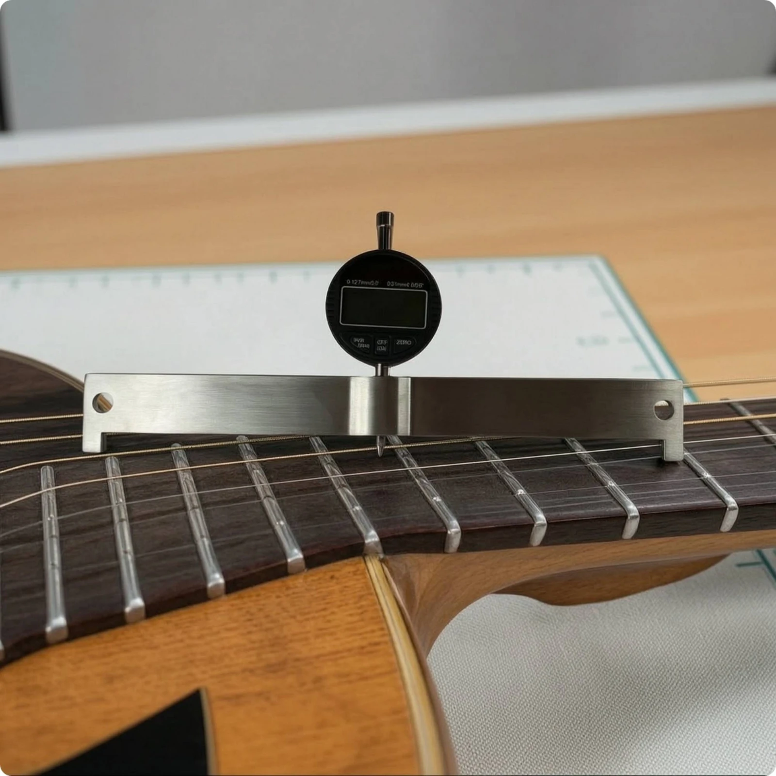 Guitar Leveling Bar with Digital Gauge Easy to Read Guitar Neck Straightness Gauge Luthier Tool Adjustment Straight Edge