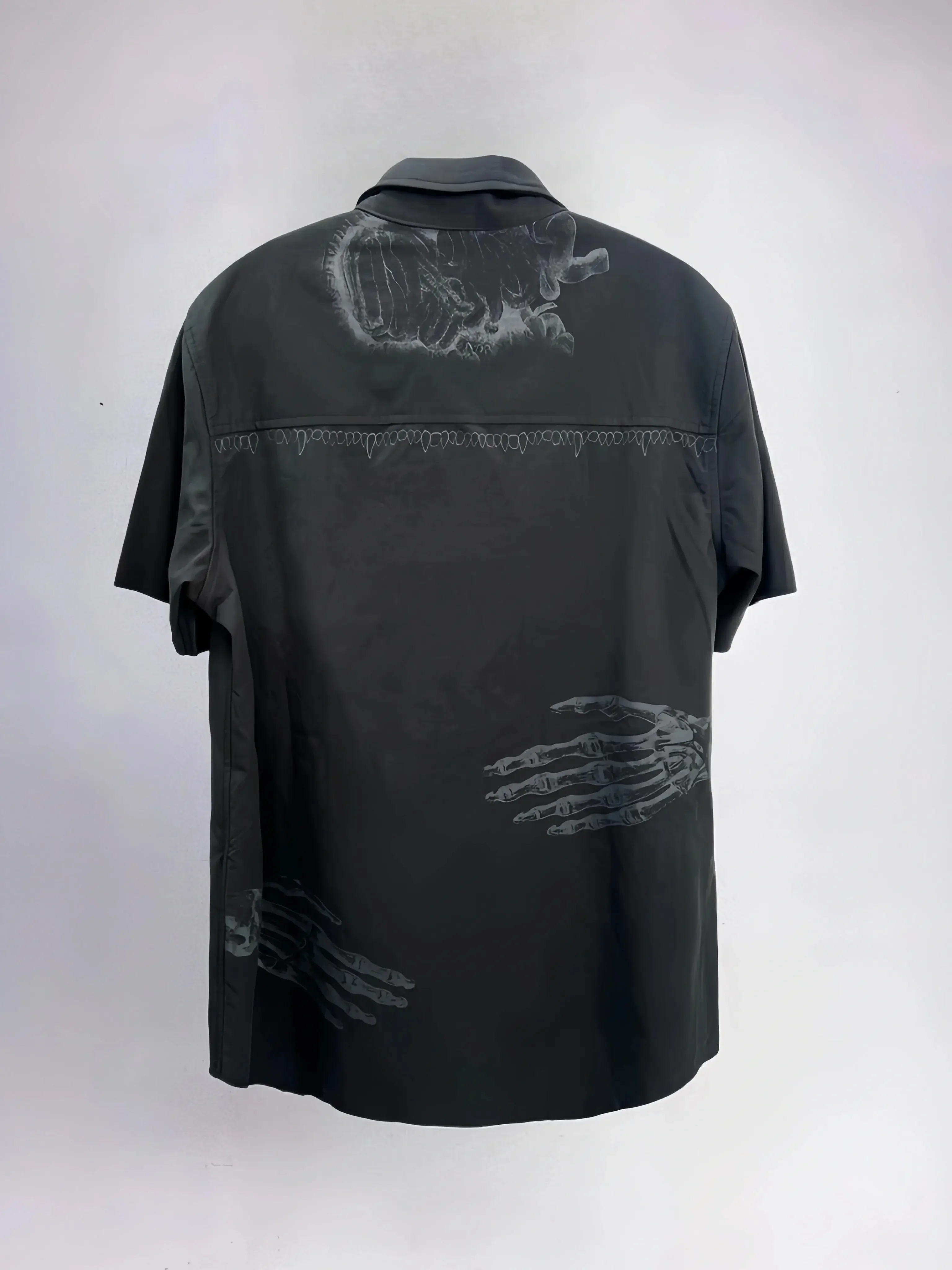 Under 2004ss but beautiful printed grotesque shirt