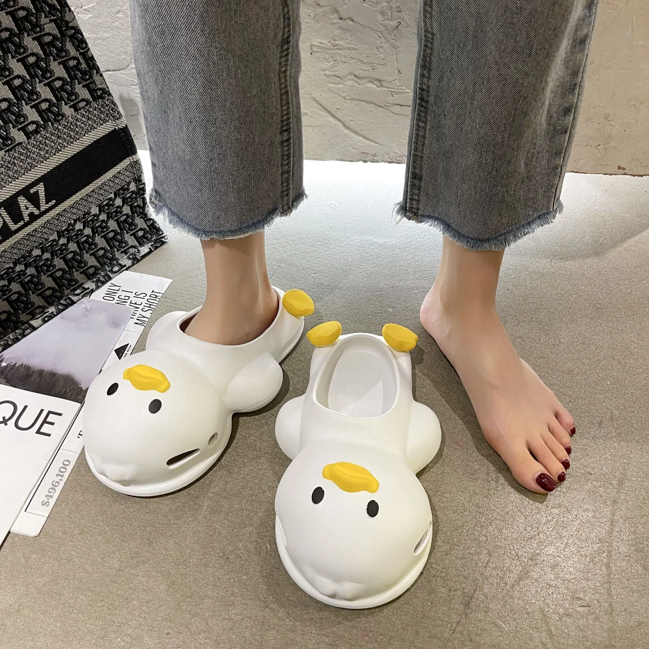 Baotou Summer Outside Wear Duck Sandals and Slippers at Home Comfort Set Foot Beach Shoes Slippers 2022 Korean Version