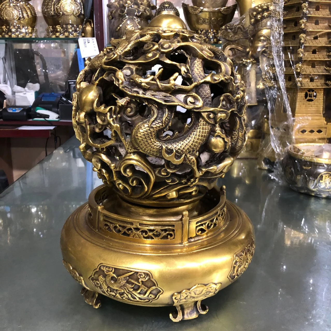 Carved Dragon Brass Rotatable Ball Statues for Decoration Time Runs Living Room Decoration Chinese Religious Collectibles