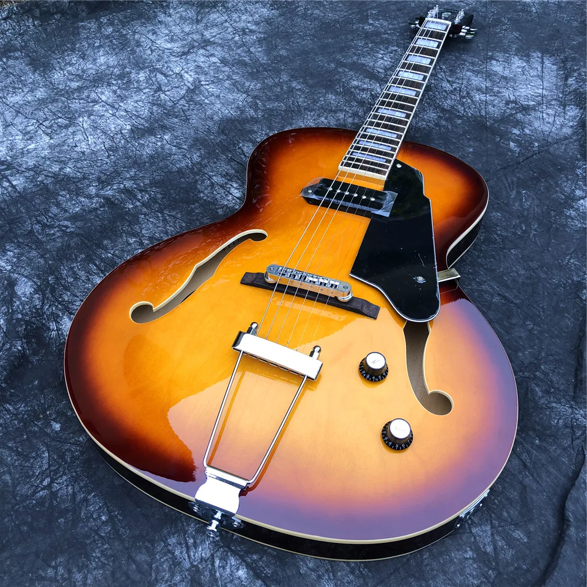 Top Quality New Grote Sunburst Archtop Guitar P90 Pickups Jazz Electric Guitar with Maple Hollow Body Guitars