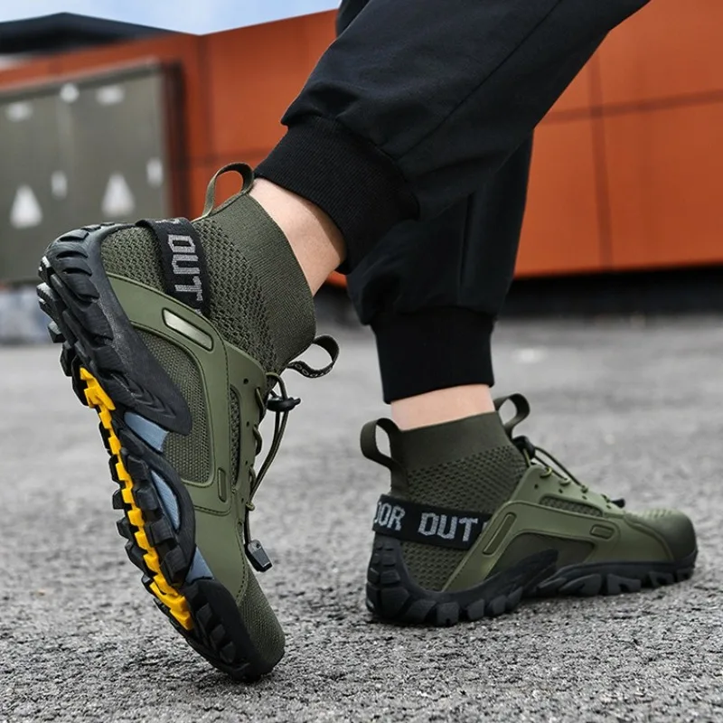 Couple Hiking Shoes Outdoor Water Shoes Breathable Mesh High Top Men Shoes Mountaineering Quick Drying Travel Womens Men Sneaker