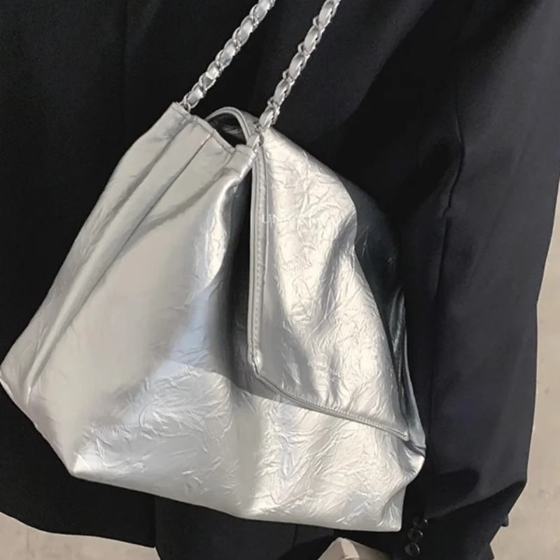 Simple Flap Large-capacity Shoulder Bags 2024 New Fashion Women\'s Commuter Silver Underarm Bags Portable Female Chain Handbags