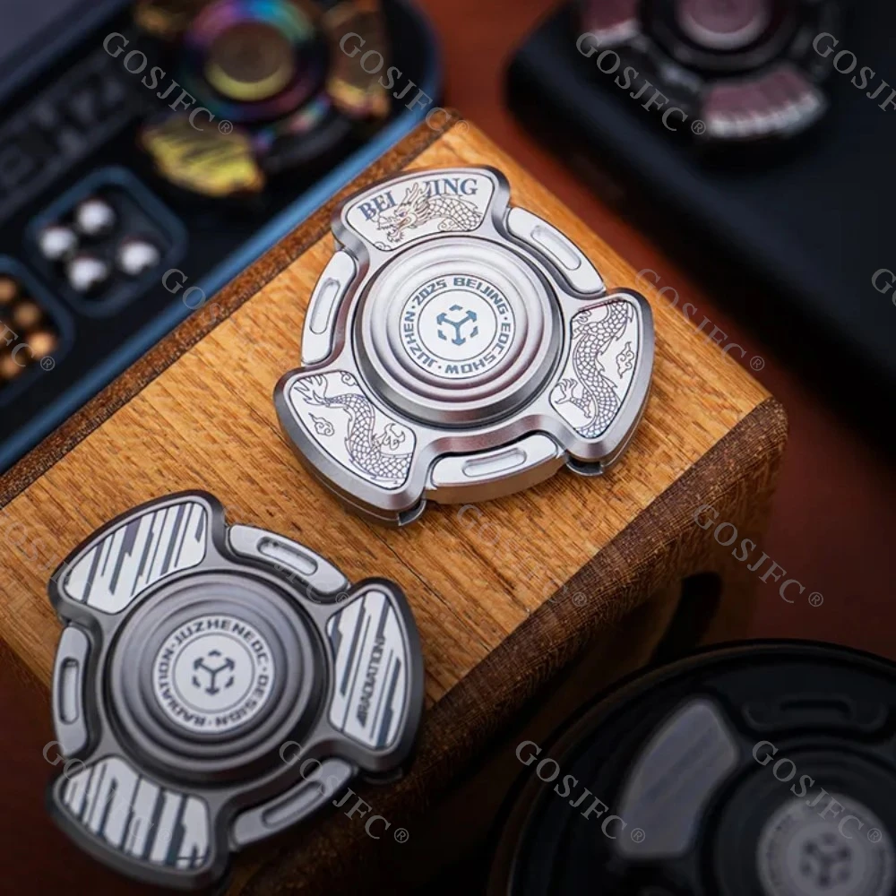 JUZHEDC تململ سبينر بكين المحدودة التيتانيوم مفتوحة مسمار الدوران ثلاث أوراق الدوران لعبة لتخفيف الضغط ألعاب متململة للبالغين