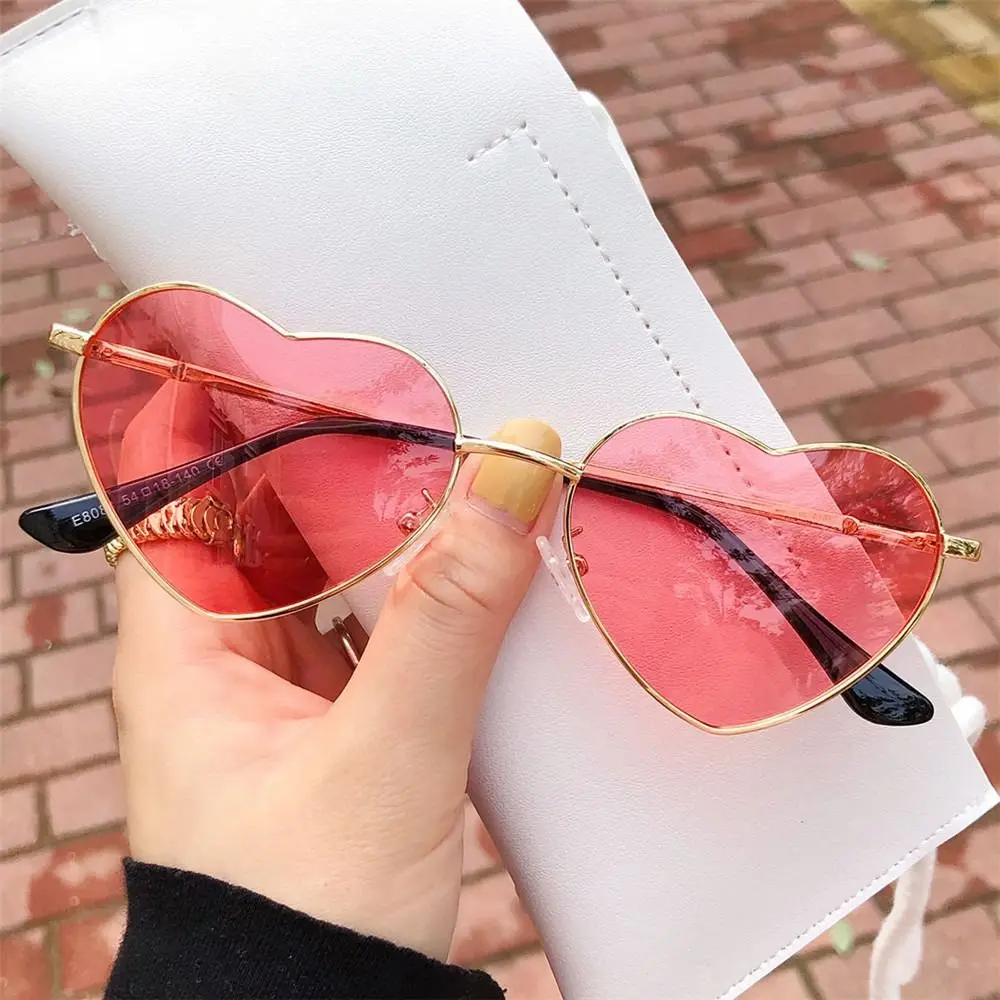 Trendy Fancy Accessories Metal Frame Heart Sun Glasses Heart-Shaped Sunglasses Shades 90s Glasses