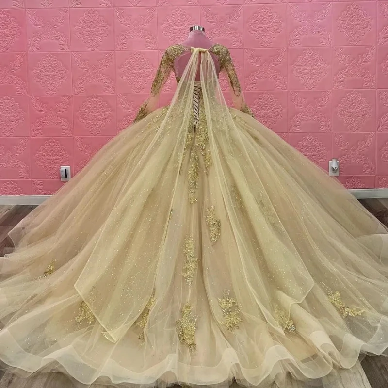 

Arabic Gold Yellow Long Sleeve Prom Dresses O-Neck Lace Applique Ball Gown Birthday Party Dress Vestido De 15 16 Quinceanera