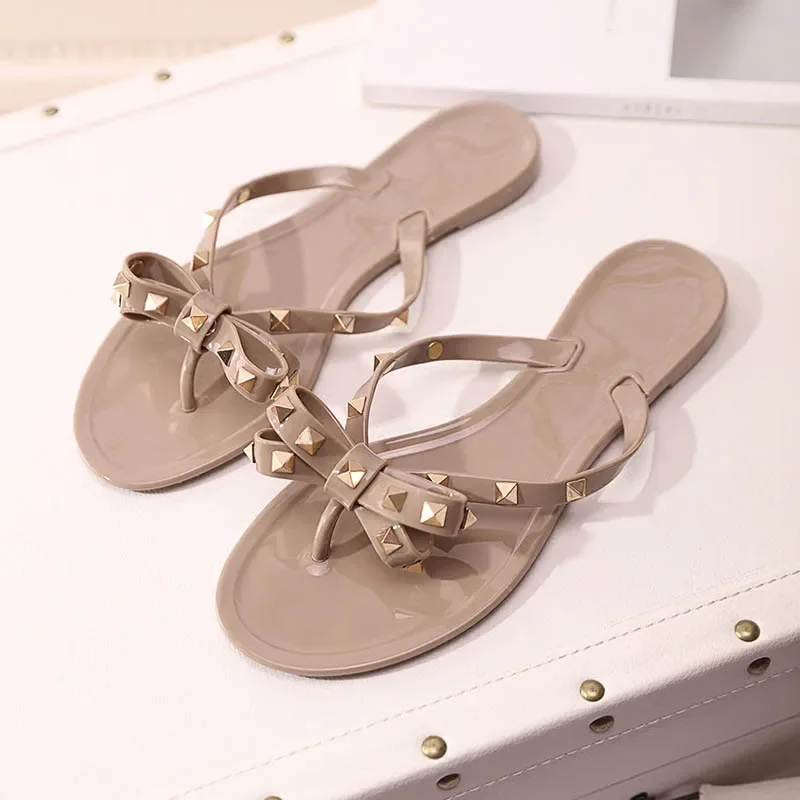 Woman Sandals Flats Fashion Woman Flip Flops Summer Shoes Flats Sandals Cool Beach Rivets Shoes Sandals Girls Size 36-41