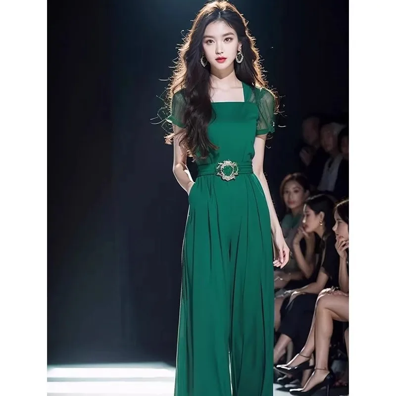 الأخضر قصيرة الأكمام الأخضر بذلة المرأة 2025 جديد الراقية سراويل أنيقة أنيقة سوبر لطيفة شيك الصلبة بذلة السيدات الصيف