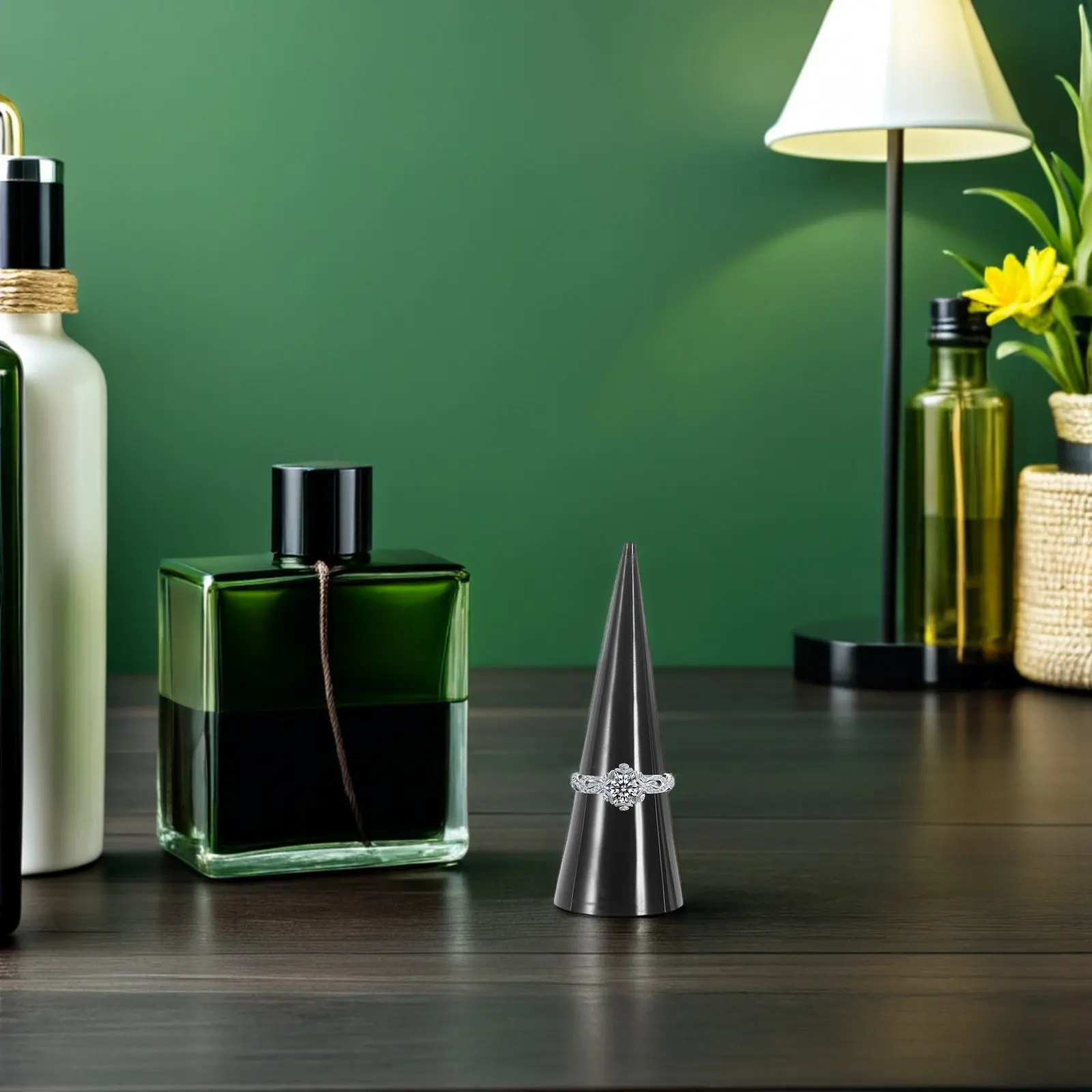 

Набор из 3 акриловых конусных подставок для украшений: органайзер для колец, демонстрационная подставка для прикроватной тумбочки, витрина для свадебных украшений, демонстрационный стенд для продажи ювелирных изделий