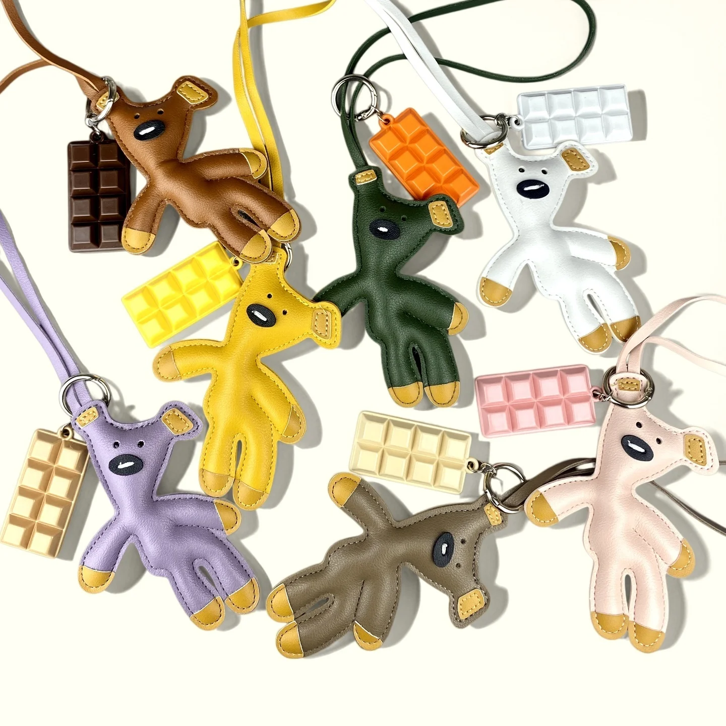 8 Pcs Of Cute PU Leather Bear&Resin Chocolate Keychain Set-Relaxing Bag Charm for Purse-Y2K/Boho-Car/Room Decor-Aesthetic Gift