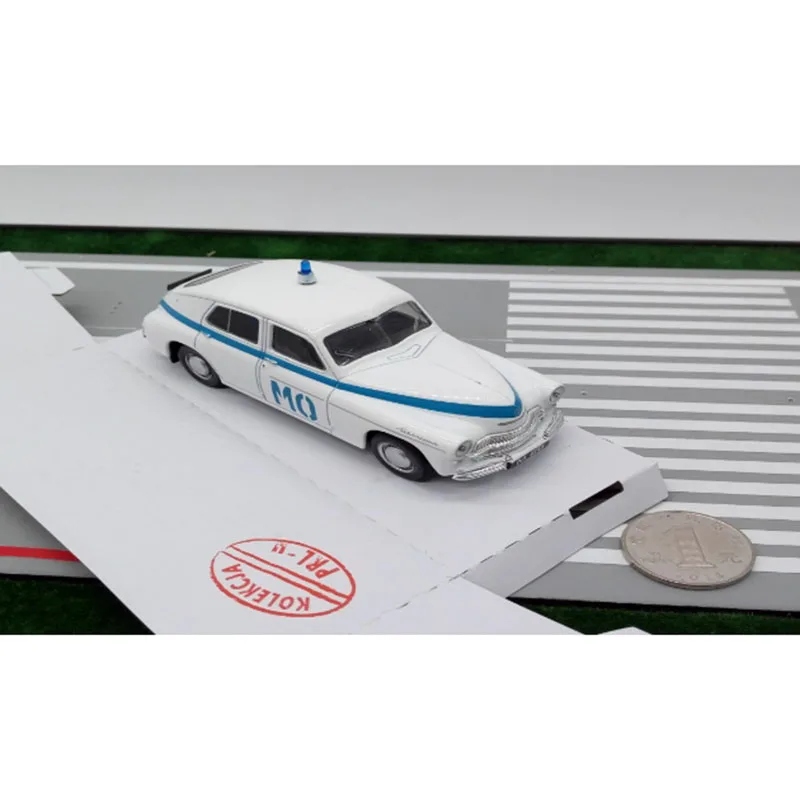 

Diecast 1:43 Warszawa M20 Soviet Classic Fire Police Alloy Car Model Adult Classic Collection Static Display Boy Toys