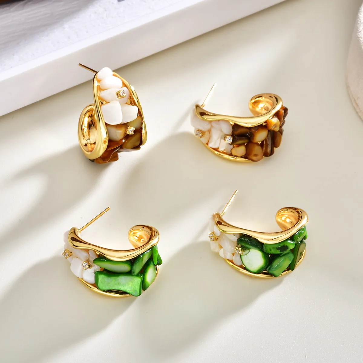 Natural Chip Shell Mother‑of‑Pearl C‑Shape Stud Earrings Luxury High End Plated Irregular Abalone Shell Niche Design Female Ear