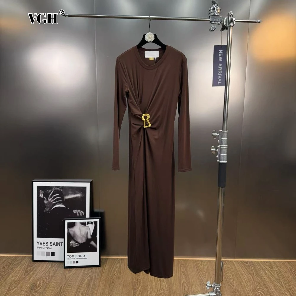 

VGH Autumn Coffee Temperament Dresses for Women Round Neck Long Sleeve Metal Button Design High Waist Slim Folds Dress Female