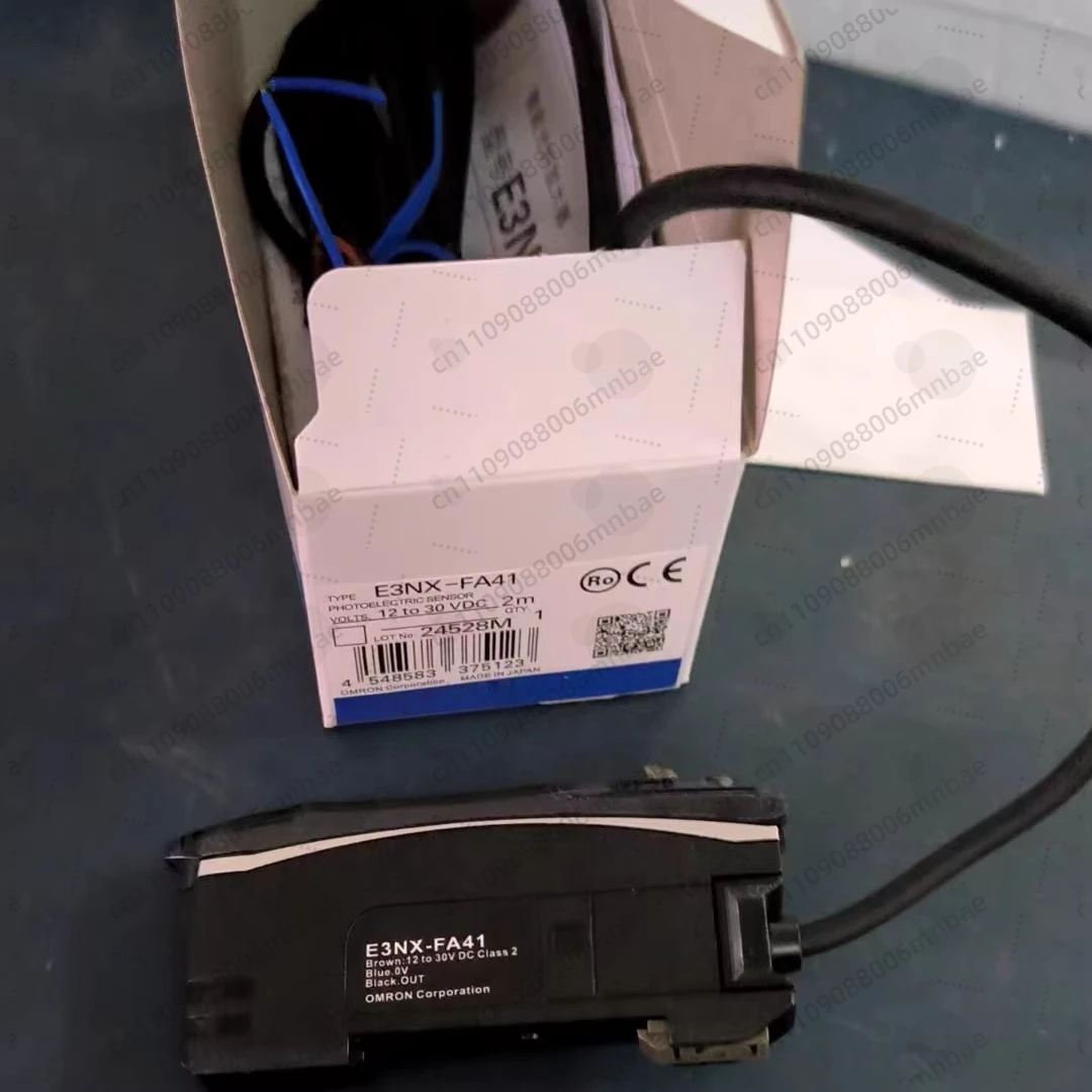 New Fiber Amplifier E3X-HD11-V1/E3X-HD41 Dual Digital Display Sensor