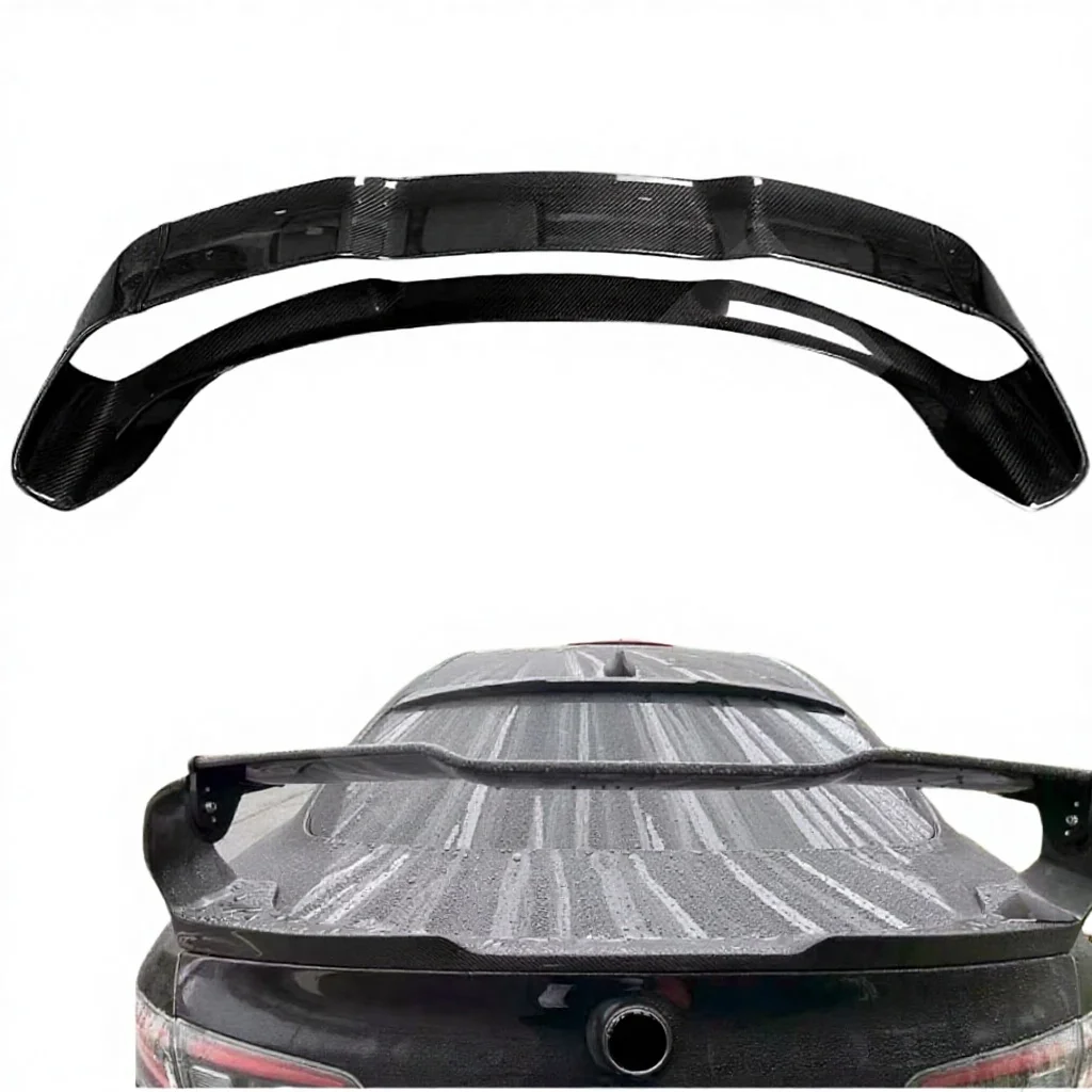 with Three Sections Adjustable Carbon Fiber Rear Wing for Giulia GTAM Style with Adjustable Carbon Fiber Rear Spoiler