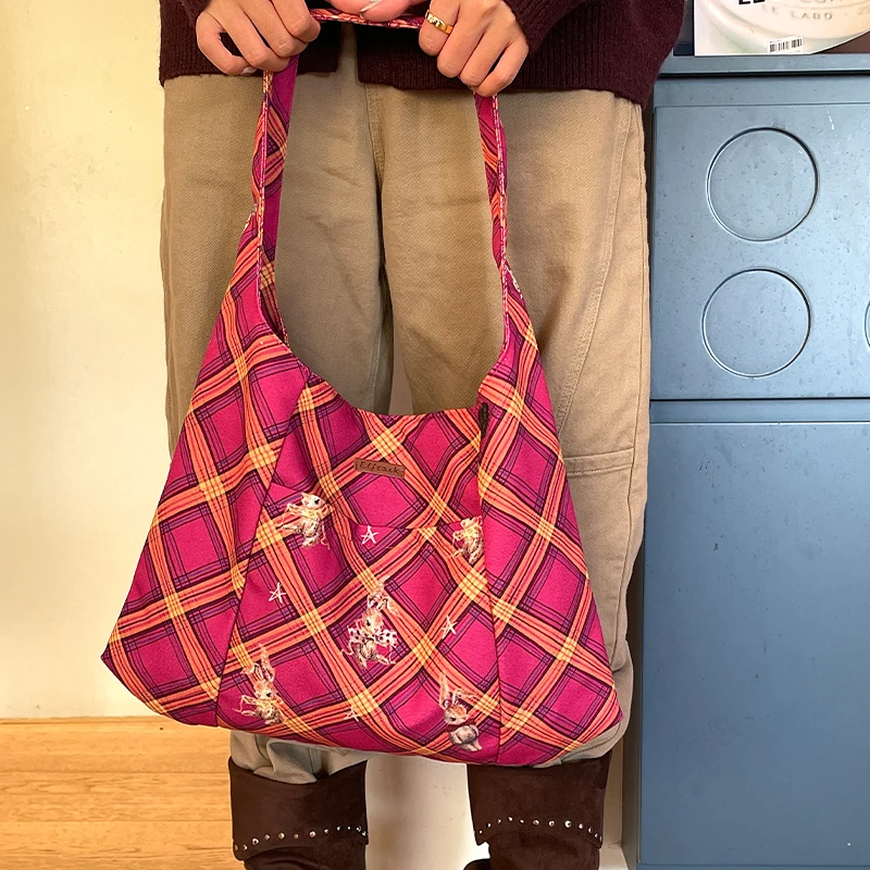 ELFSACK 2025 Winter New Arrivals Casual Y2K Cartoon Rabbit Color Block Plaid Tote Bag For Woman