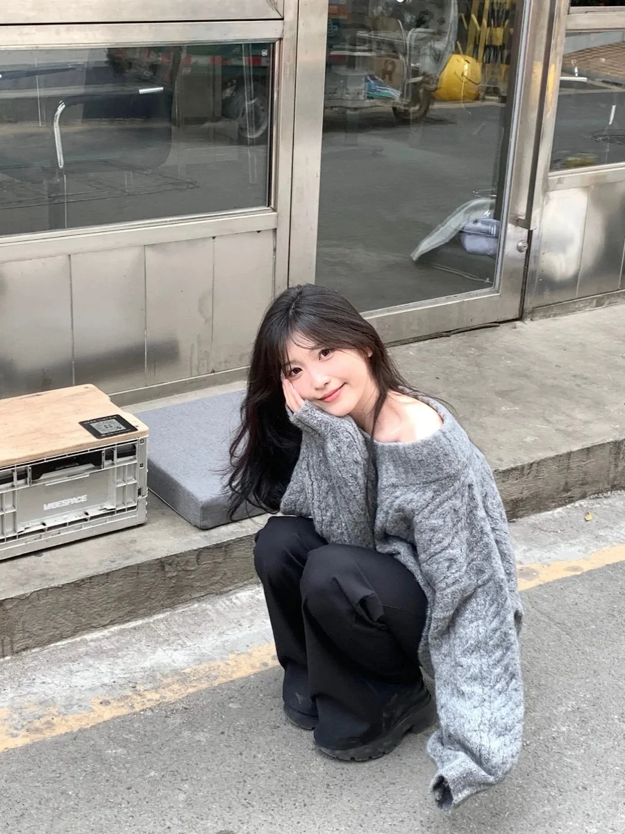 

Korean V-neck Lantern Sleeve Gray Pullover Sweater Extended-length Warm Soft Loose-fit Knit Tops Women Ideal Inner Wear Clothing