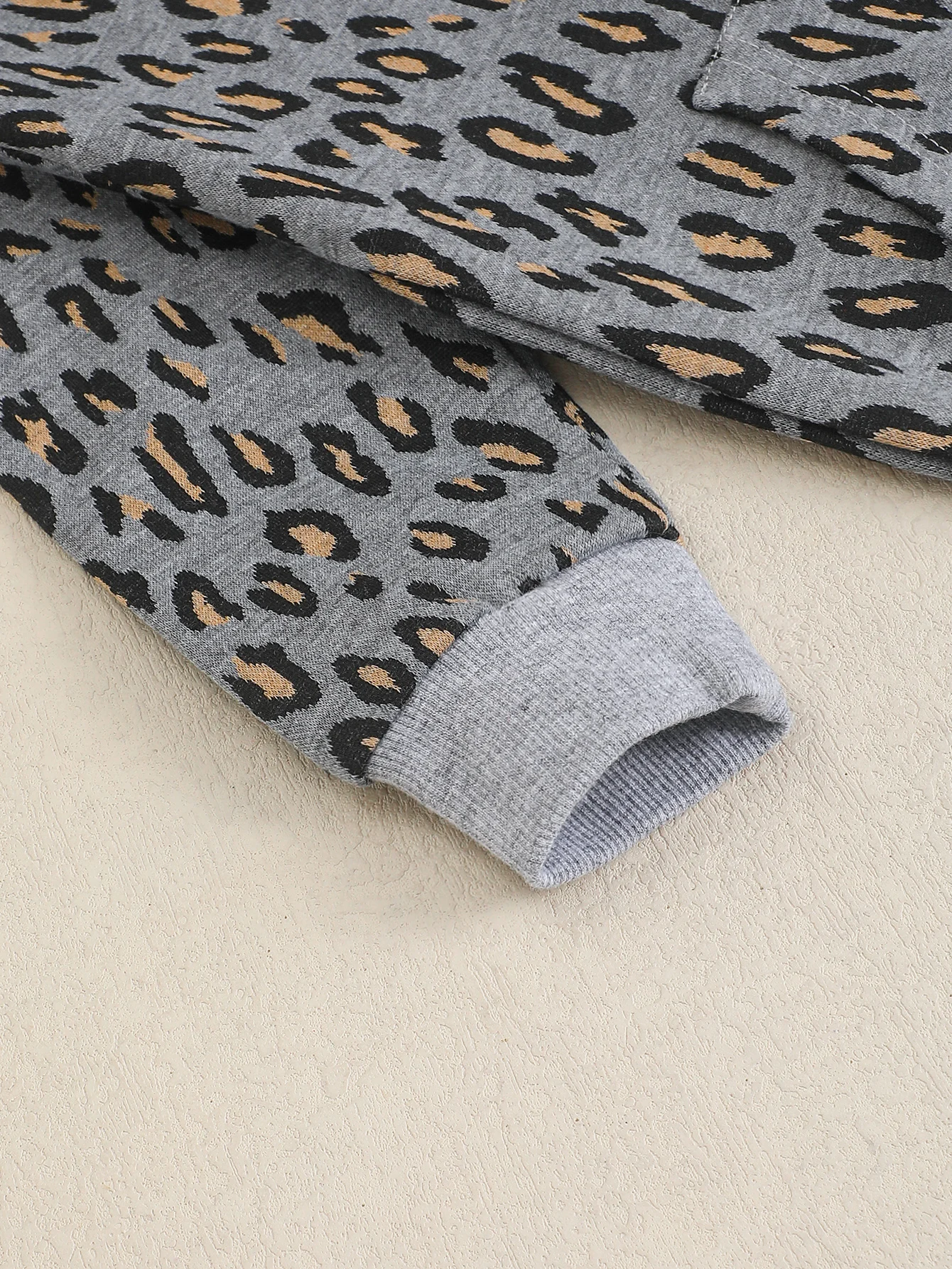 Baby Frühling Herbst Grau Leopardenmuster Hut Langarm Strampler Anzug für Kleinkinder Kleinkind Kleidung All-in-One-Anzug mit Hut – Detail 5