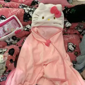 11 main sales coat Hello Kitty - №2