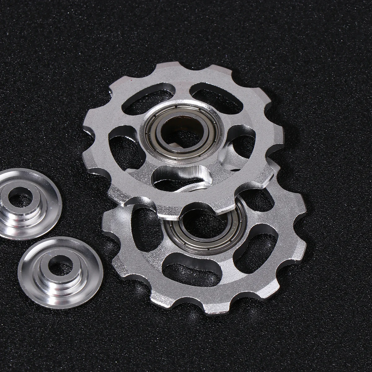 

2Pcs Aluminum Alloy Rear Derailleur Pulley 11T Precision Durability Replacement for 11T 13T Bikes Mountain Bike