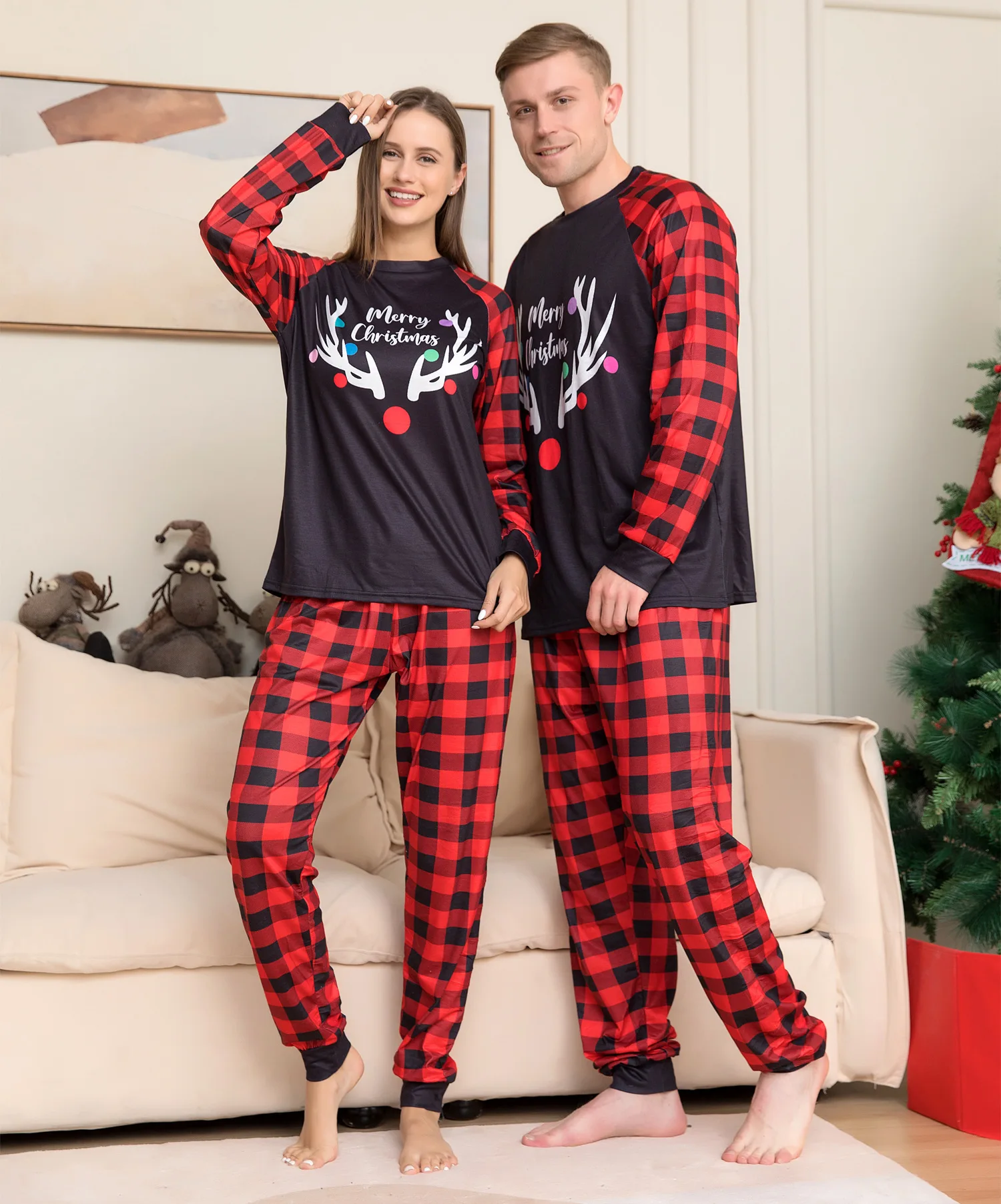 Conjunto pijama de Natal estampado família, pijama manga comprida, preto e vermelho, cheque correspondente